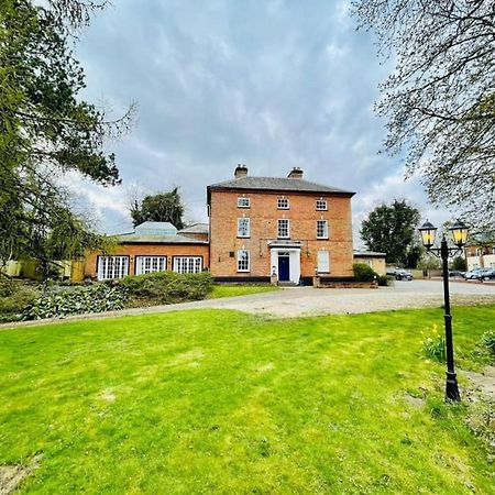 Lydney House Swaffham Sleeps 22 Villa Exterior foto